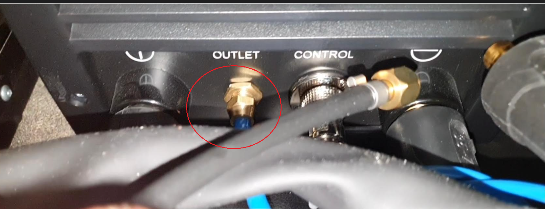 Branchement connecteur GAZ au Poste à souder IGBTIG — free download